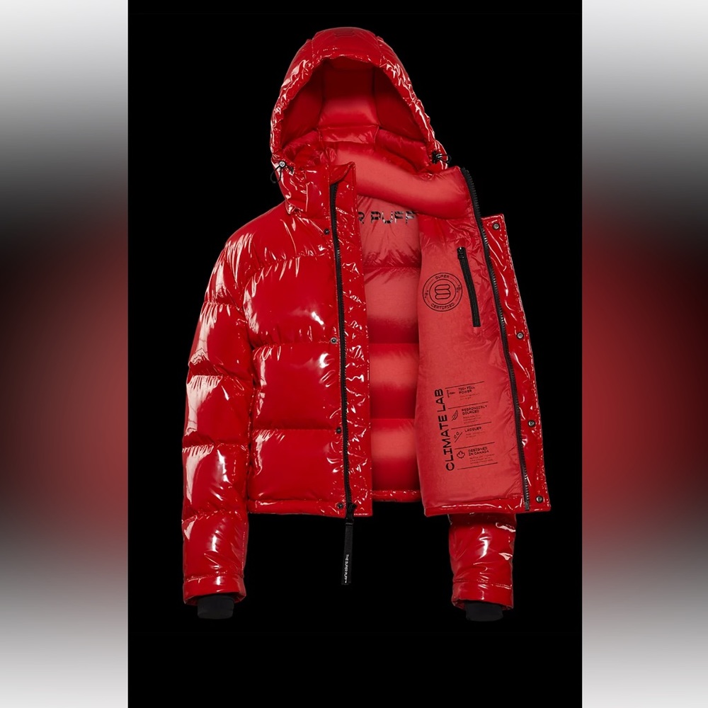 Aritzia super puff shorty lacquer red Catalina